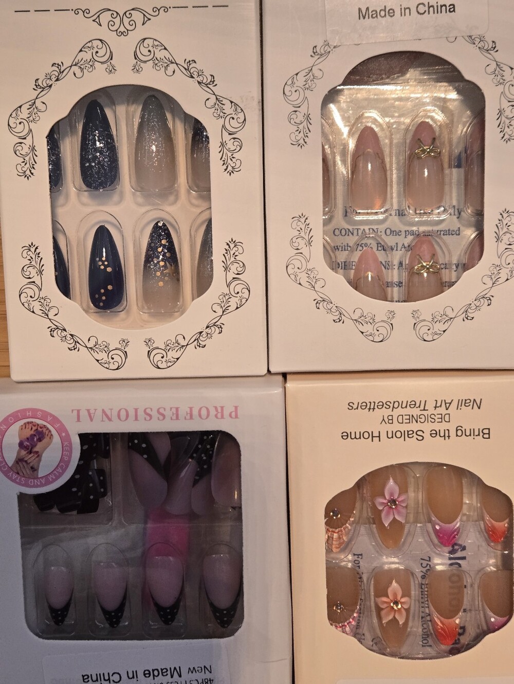 Bundle Of 4 Long Stilleto Press On Nails